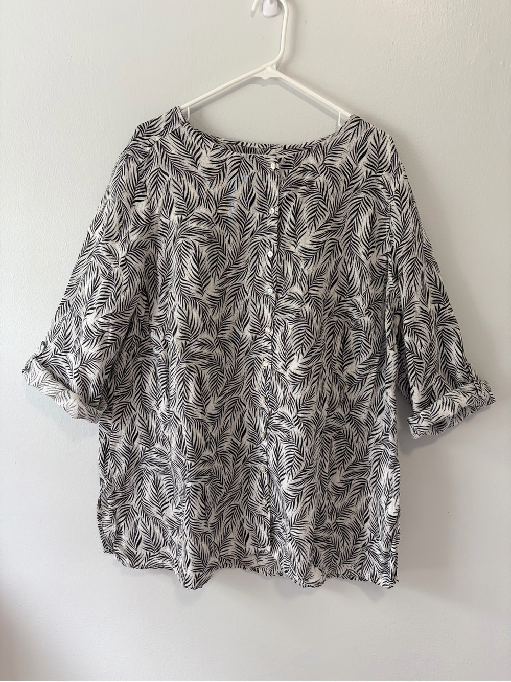 Tahari Black & Gray Palm Leaf Print 100% Flax Linen Women’s Button-Front Top;2x